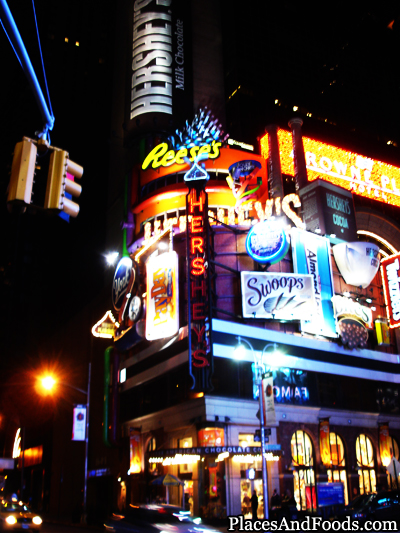 Hershey's Times Square Review, New York City, USA - Places and Foods
