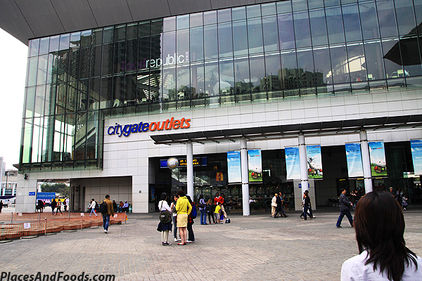 Citygate Outlets, Hong Kong Famous Brand Factory Outlets - Places and Foods