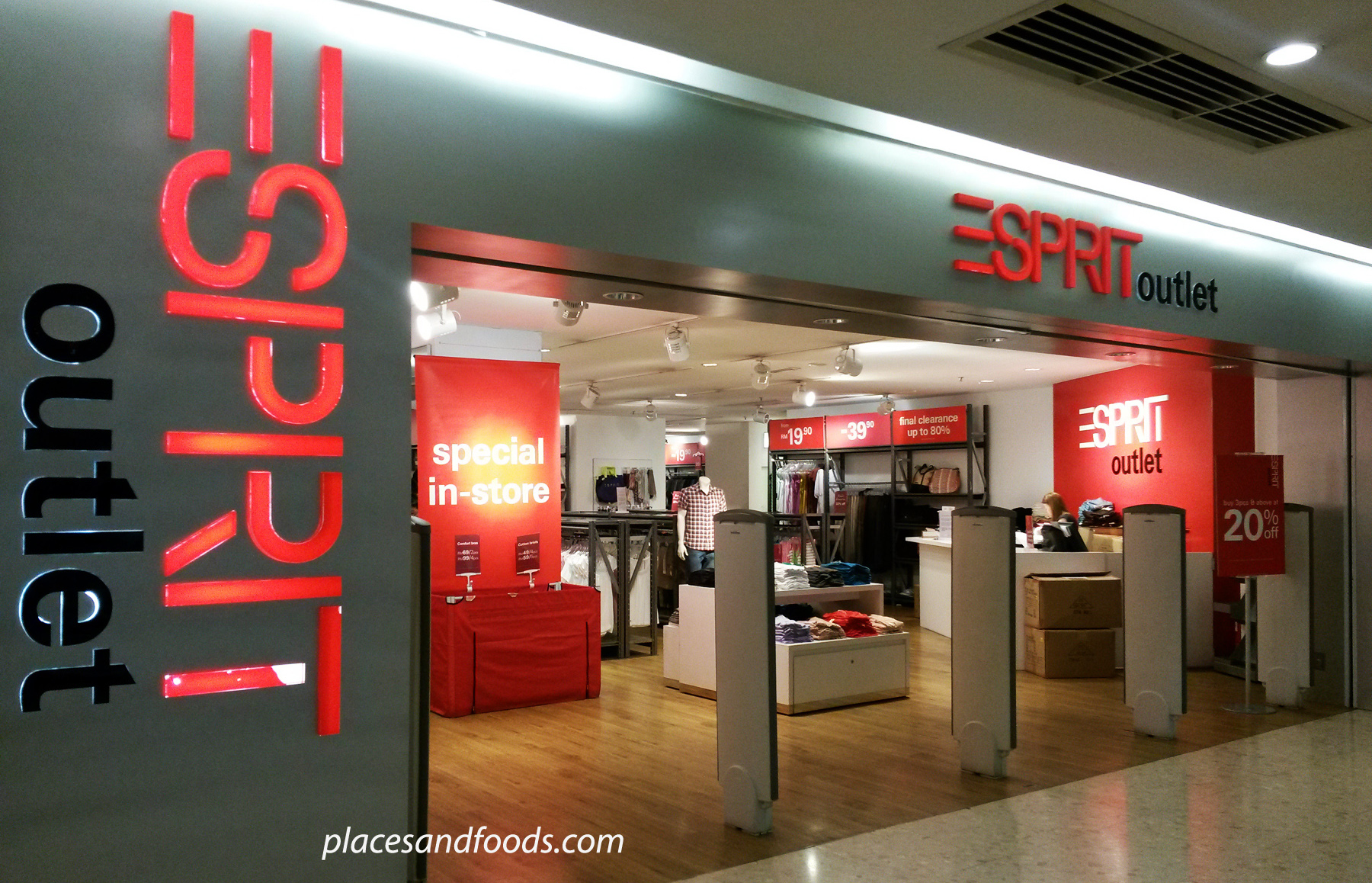 Esprit, Levi’s and Quiksilver Outlets in Kuala Lumpur