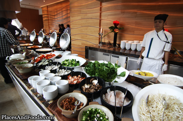 Fusion Buffet Lunch at Rise, Marina Bay Sands Singapore - Places and Foods
