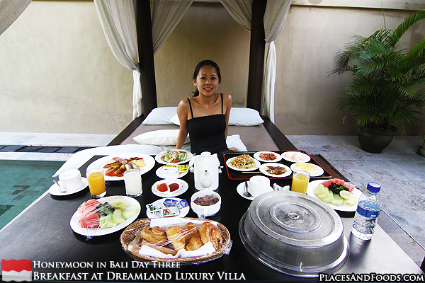 Breakfast at Dreamland Villa