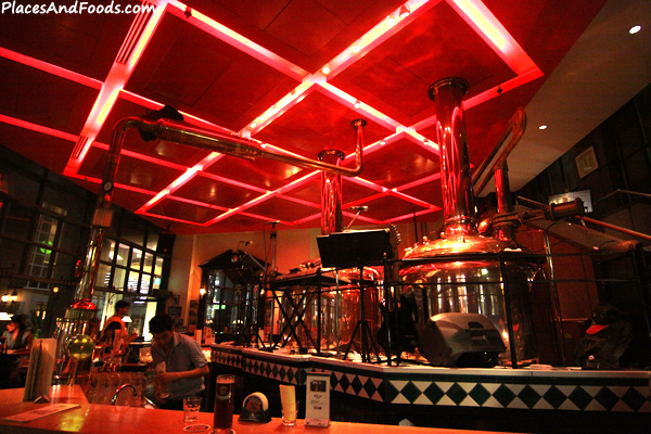 Paulaner Brauhaus Singapore: German Microbrewery Bar & Restaurant