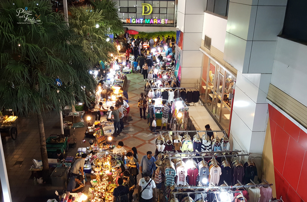 Pratunam Night Markets in Bangkok