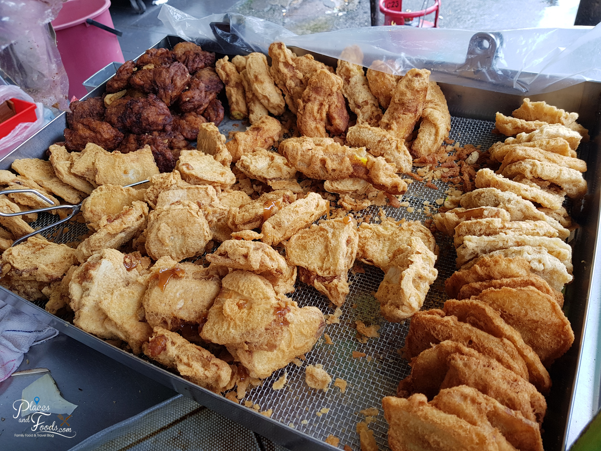 OUG Famous Fried Nian Gao Kuih Bakul